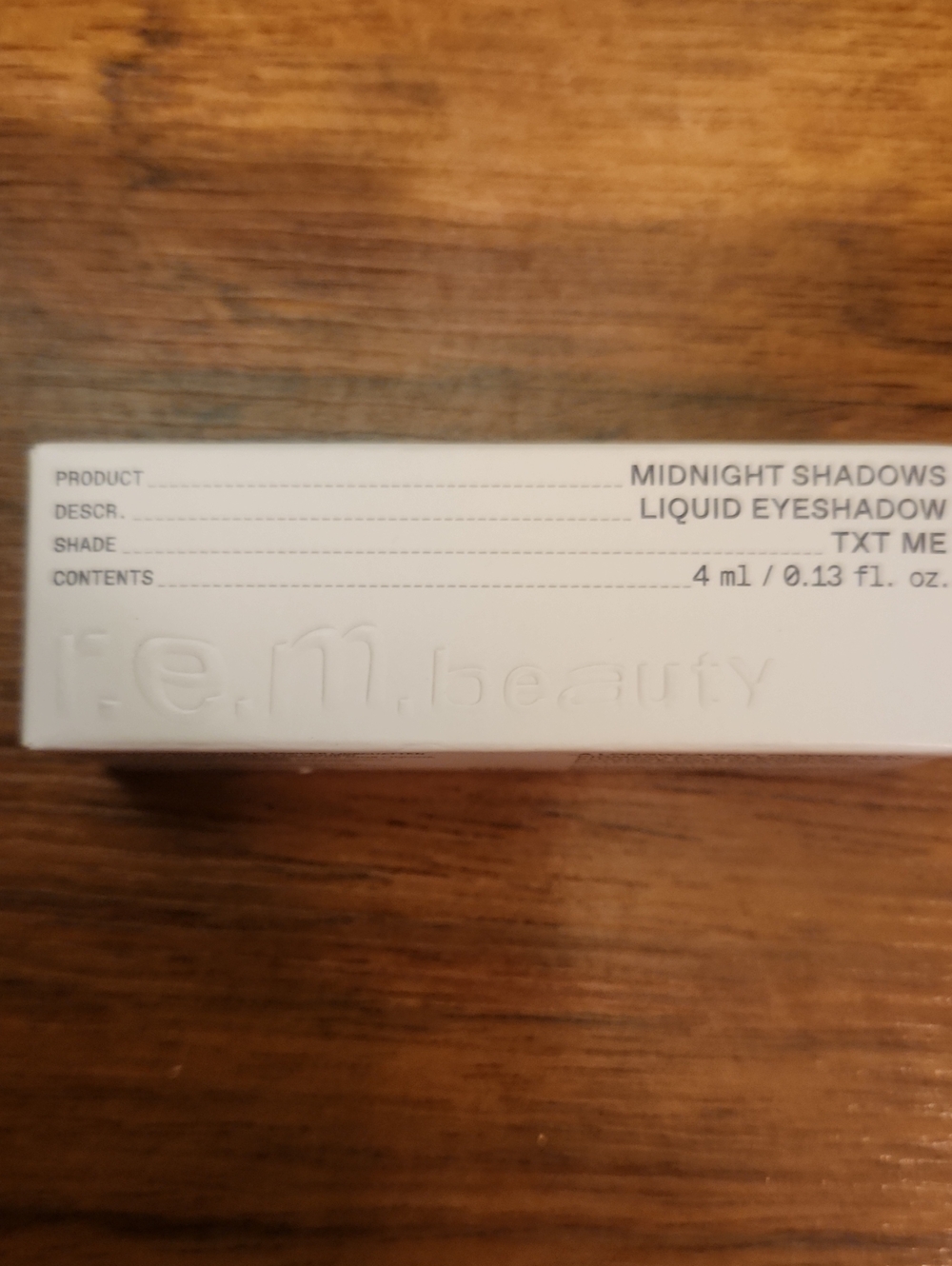 r.e.m. beauty Midnight Shadows Liquid Eyeshadow - TXT ME (Deep Plum)